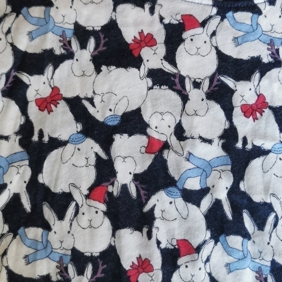 𝅺Urban Outfitters Christmas Bunny T-shirt Small New - Picture 3 of 4